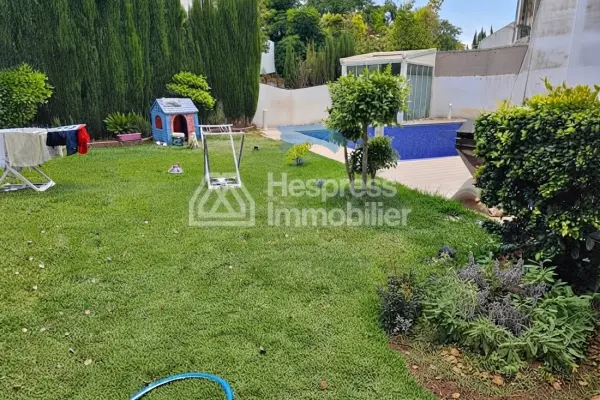 Luxurious villa for rent in Prestigia, Boiuskoura