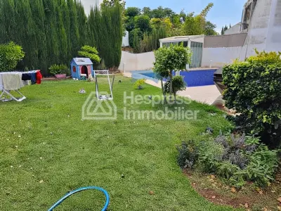 Luxurious villa for rent in Prestigia, Boiuskoura