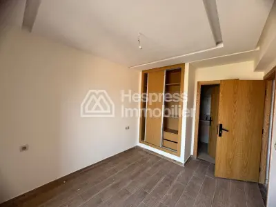 Bel appartement neuf jamais habité à semlalia