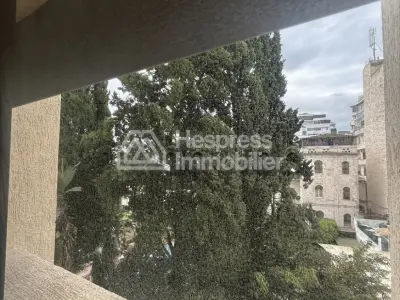 شقة حديثة غير مفروشة طنجة
