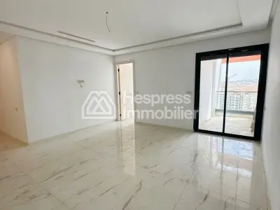 شقة فاخرة للبيع في طنجة البالية