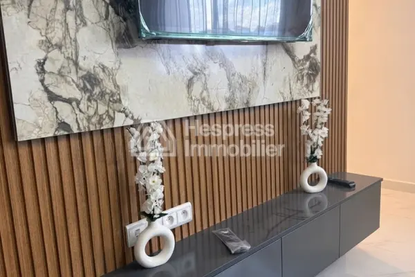 Appartement meublé moderne à Tanger 8000DH