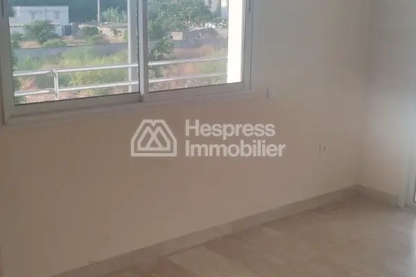 Bel appartement a jnane souissi en face du nouveau edifice de sûreté nationale 