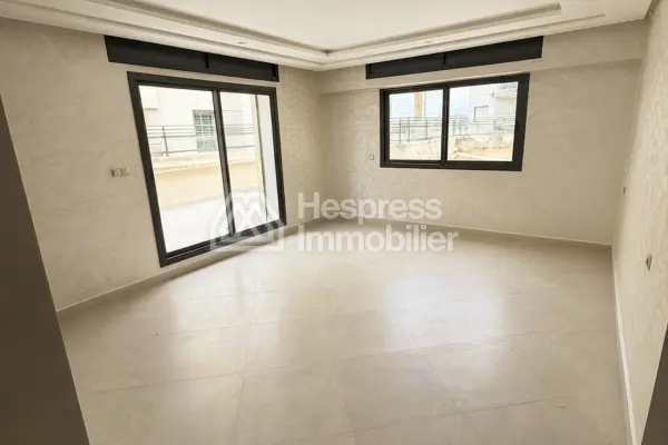 Appartement en location à Iberie. Surface de 135 m². Avec ascenseur et terrasse