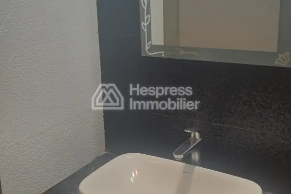 Bel appartement a jnane souissi en face du nouveau edifice de sûreté nationale 