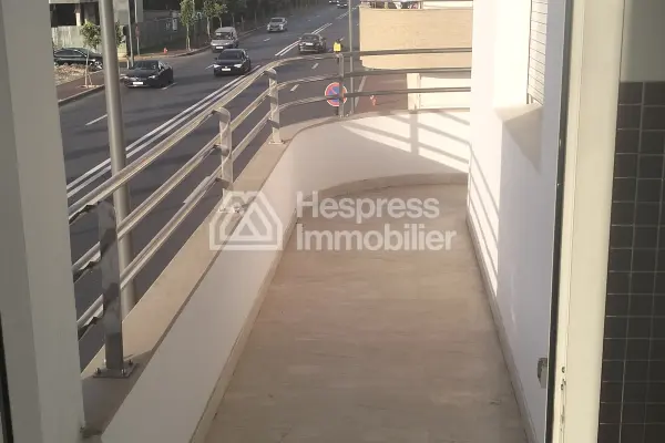 Bel appartement a jnane souissi en face du nouveau edifice de sûreté nationale 