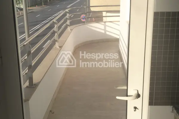 Bel appartement a jnane souissi en face du nouveau edifice de sûreté nationale 