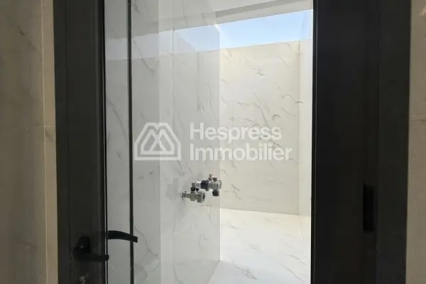 Appartement pour longue durée à diar tanja 9500dh