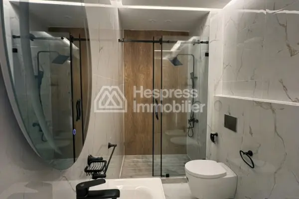 Appartement a louer longue durée tanja balia 9500Dh