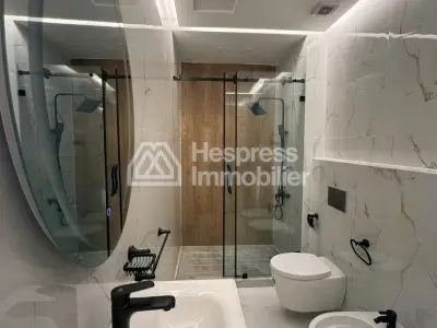 شقة للإيجار طويل الأجل طنجة البالية 9500 درهم