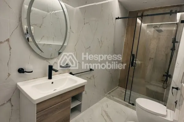 Appartement a louer longue durée tanja balia 9500Dh