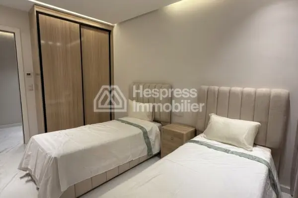 Appartement a louer longue durée tanja balia 9500Dh