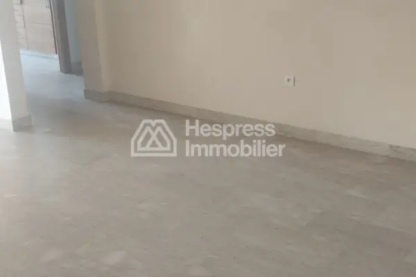 Bel appartement a jnane souissi en face du nouveau edifice de sûreté nationale 