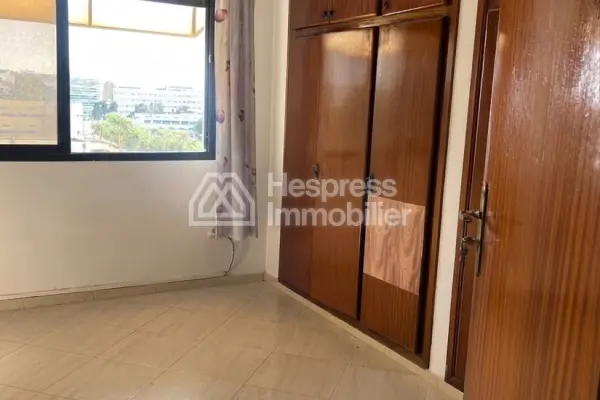 Appartement a vendre a Agdal