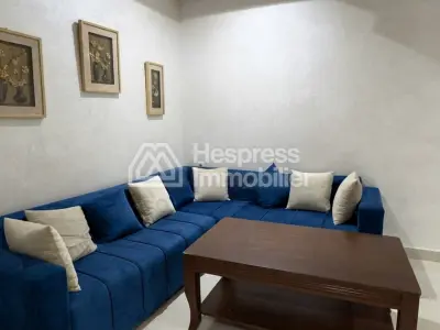 Sell apartment in the center. Area of 98 m². Private parking