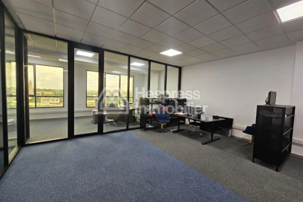 Plateau bureau  à louer, 155m² à Casablanca, Sidi Maârouf