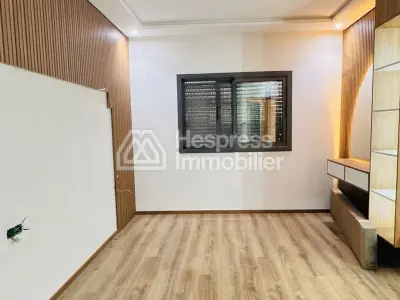 Appartement vide de deux chambres à louer