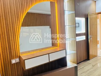 Appartement vide de deux chambres à louer