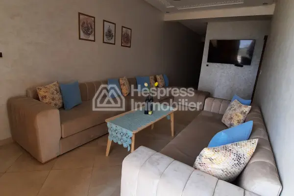 شقة بمساحة 85 مترًا مربعًا بإطلالة على البحر – الجديدة
