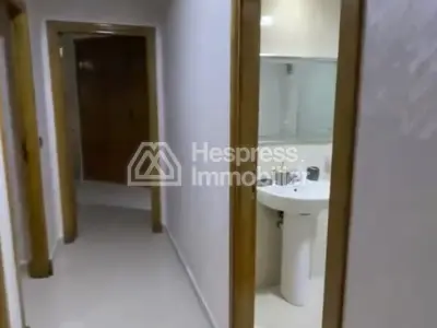 Beautiful, fully furnished luxury apartment for rent in Malabata
