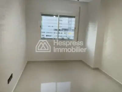 Beautiful, fully furnished luxury apartment for rent in Malabata