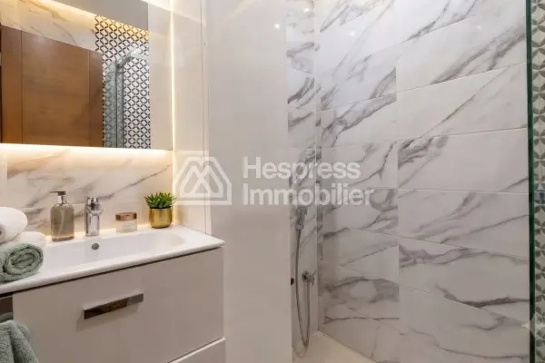 For Sale: 130m² Duplex House in Tassilla
