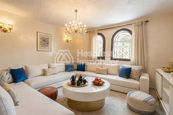 Villa for Renovation for Sale in Charaf