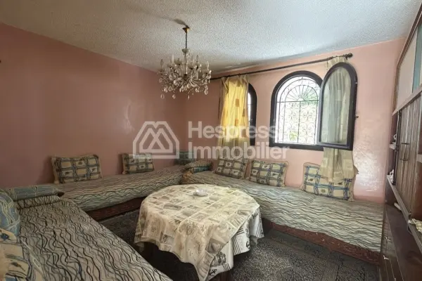 Villa for Renovation for Sale in Charaf