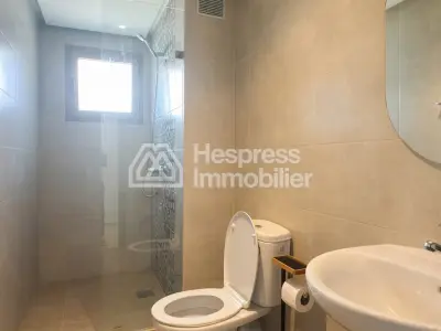 Luxury apartment 100m from the sea