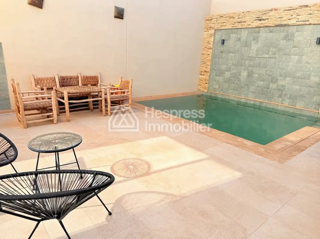 Luxury villa with pool for rent