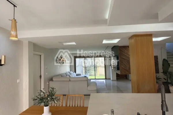 Luxury villa with pool for rent