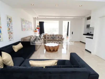 Appartement à louer 119 m²: Hassan II