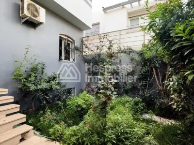 À Vendre: Villa avec du potentiel à rénover