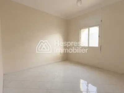 À Vendre: Villa avec du potentiel à rénover