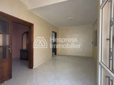 À Vendre: Villa avec du potentiel à rénover