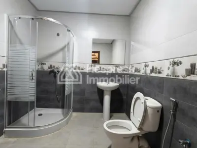 À Vendre: Villa avec du potentiel à rénover
