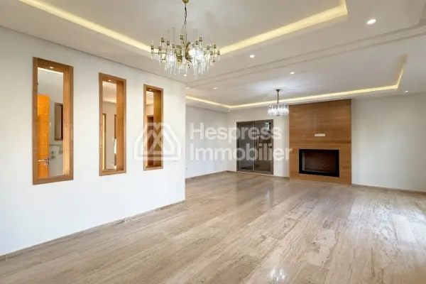 For rent: Stunning modern villa with private pool