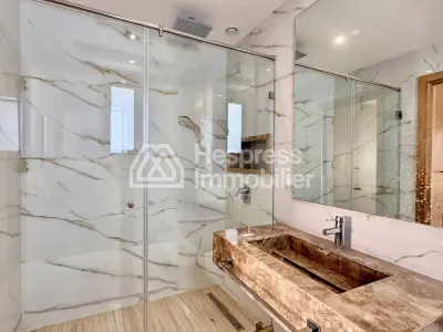 For rent: Stunning modern villa with private pool