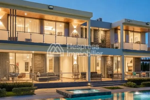 The Sanctuary: Villa for sale in Issen, 1 hectare