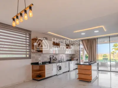 The Sanctuary: Villa for sale in Issen, 1 hectare