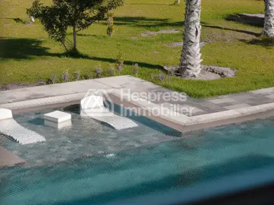 The Sanctuary: Villa for sale in Issen, 1 hectare