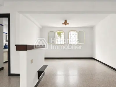 Charming House for Sale in Charaf - Needs Renovation