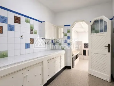 Charming House for Sale in Charaf - Needs Renovation