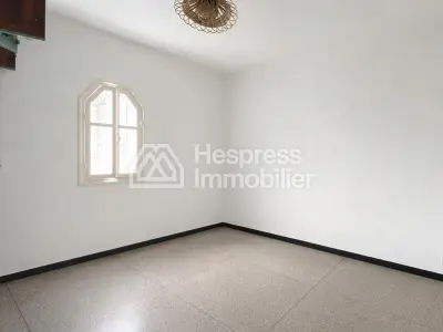 Charming House for Sale in Charaf - Needs Renovation