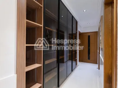 Villa d'exception à vendre sonaba – un écrin de verdure et de sérénité