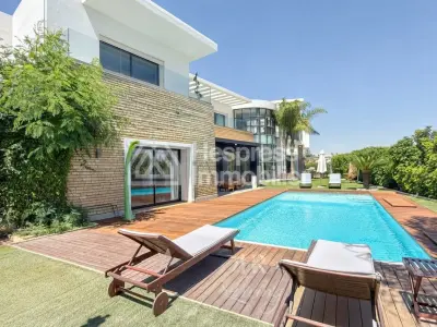 Exceptional Residence with Panoramic Ocean View