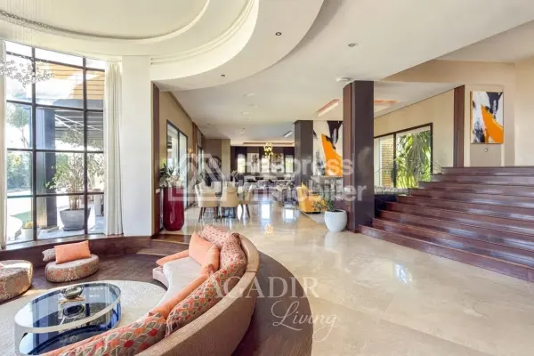 Exceptional Residence with Panoramic Ocean View