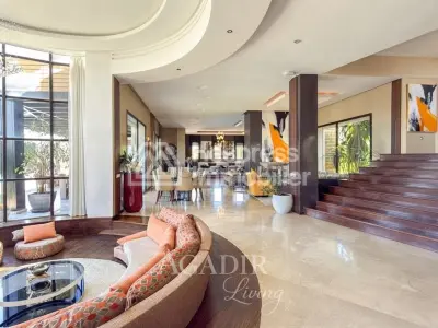 Exceptional Residence with Panoramic Ocean View