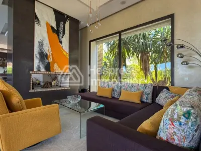 Exceptional Residence with Panoramic Ocean View