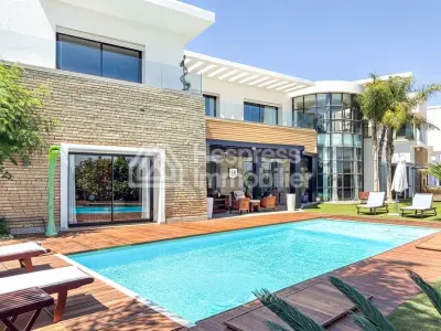 Exceptional Residence with Panoramic Ocean View